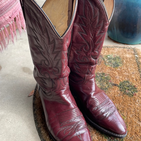 Classy Men’s Burgundy Western Boots main image 4